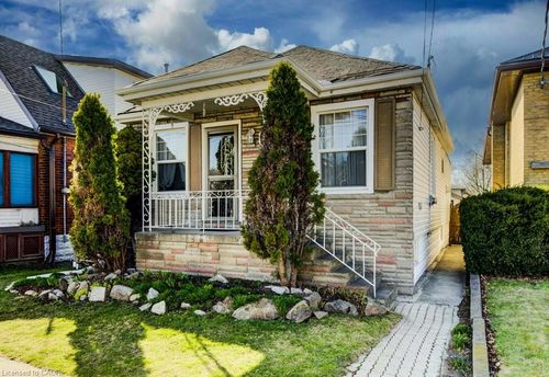 458 Upper Wentworth St, Hamilton, ON, L9A4T7 | Card Image