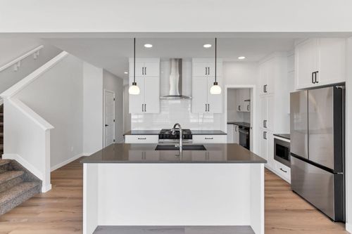 72 Lewiston Dr Ne, Calgary, AB, T3P2J1 | Card Image