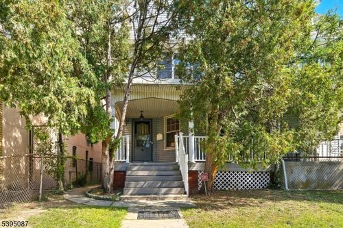 68 Danforth Ave, Jersey City, NJ, 07305-3939 | Card Image