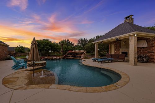 2705 Winthrop Hill Rd, Argyle, TX, 76226-2107 | Card Image