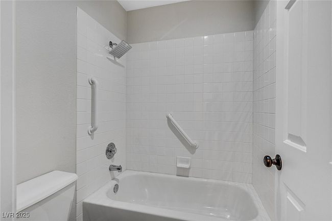 0 - 1795 Lily Pond Cir, Home with 3 bedrooms, 3 bathrooms and null parking in Henderson NV | Image 20