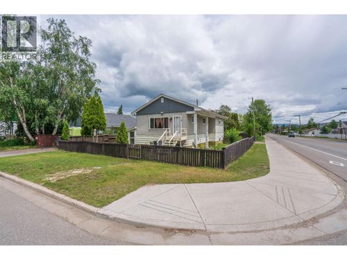 990 Gillett St, Prince George, BC, V2M2T9 | Card Image