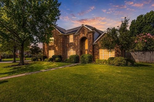 3001 Saint Lynda Dr, Mansfield, TX, 76063-4857 | Card Image
