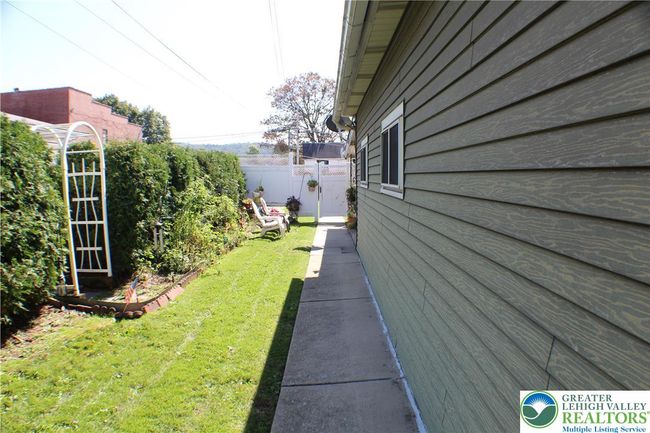 38 E Susquehanna St, House other with 4 bedrooms, 2 bathrooms and null parking in Allentown PA | Image 5