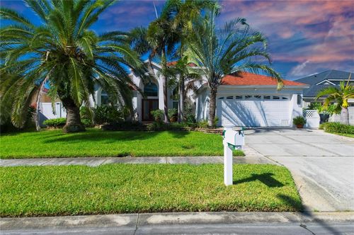 530 Somerhill Dr Ne, St Petersburg, FL, 33716-3464 | Card Image