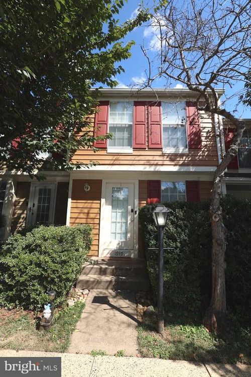 1939 Belmont Ridge Ct, Reston, VA, 20191-5446 | Card Image