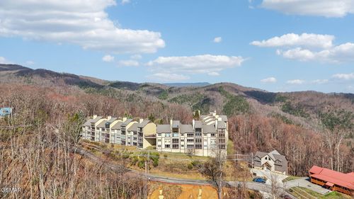 unit-112-1130 Ski View Dr, Gatlinburg, TN, 37738-4538 | Card Image