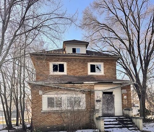 768 Tyler St, Gary, IN, 46402-2227 | Card Image