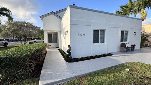 12239 Nw 7th St, Miami, FL, 33182-2004 | Card Image
