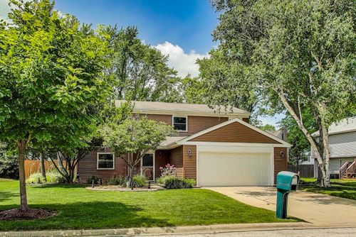106 Asheville Ct, Vernon Hills, IL, 60061-2024 | Card Image