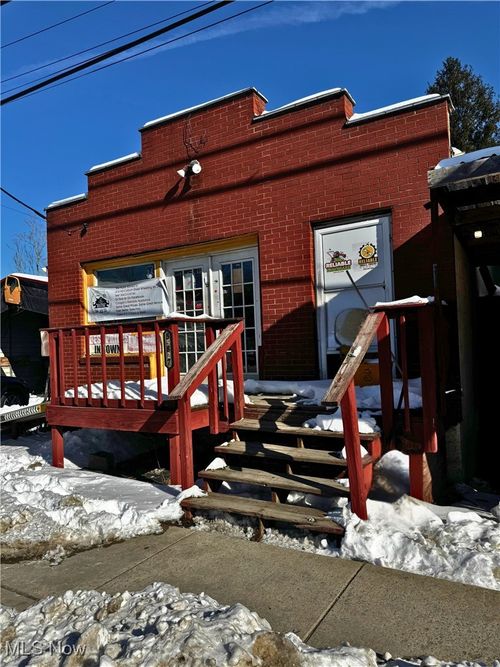 55821 National Road, Bridgeport, OH, 43912 | Card Image