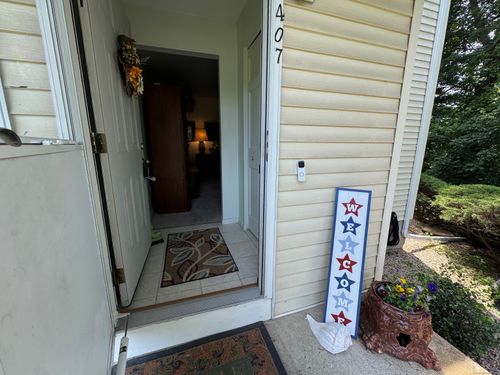 unit-407-229 Branford Rd, North Branford, CT, 06471-1316 | Card Image