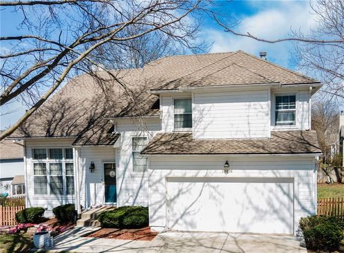 15216 W 132nd Pl, Olathe, KS, 66062-1590 | Card Image
