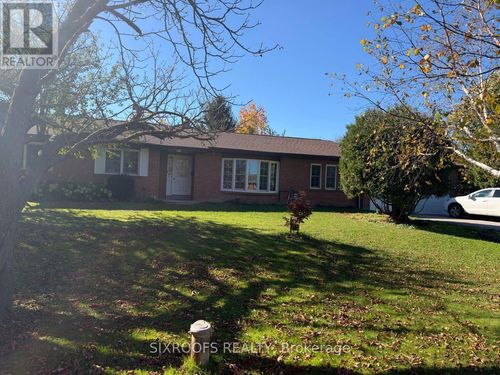 lower-8 Union Street, Whitchurch Stouffville, ON, L0H1G0 | Card Image