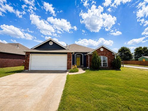 12141 N 108th East Ave, Collinsville, OK, 74021-5548 | Card Image