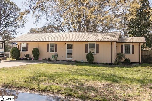 531 Stone Dr, Anderson, SC, 29625-2718 | Card Image