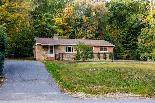 30 Center St, Ashburnham, MA, 01430-1601 | Card Image