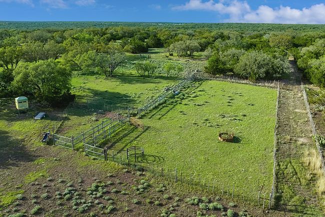 2068 S Laird Rd, Home with 0 bedrooms, 0 bathrooms and null parking in Harper TX | Image 38