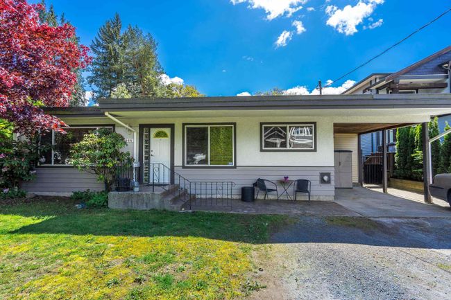 21444 121 Avenue, House other with 5 bedrooms, 2 bathrooms and 4 parking in Maple Ridge BC | Image 1