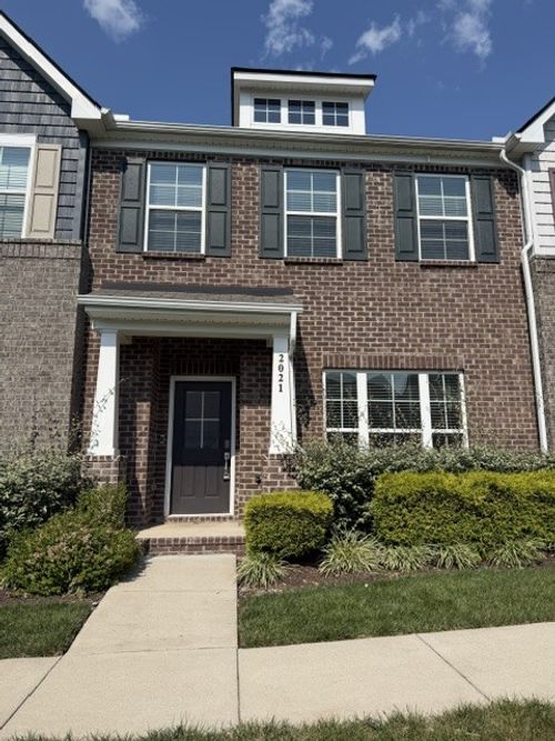 2021 Hardwick Ln, Gallatin, TN, 37066-2746 | Card Image