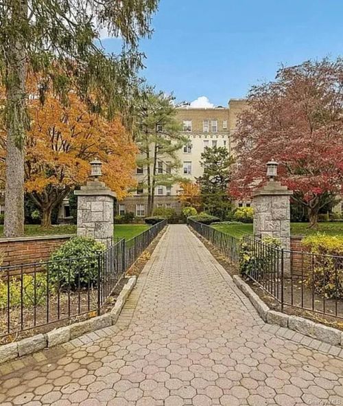 1-472 Gramatan Ave, Mount Vernon, NY, 10552-2959 | Card Image