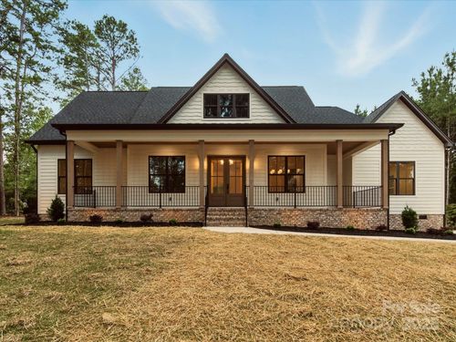 105 Ll Harwell Rd, Gastonia, NC, 28056-9305 | Card Image