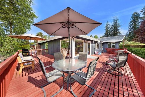 9652 Ronald Dr, Blaine, WA, 98230-9211 | Card Image