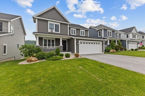 862 Harbor View Dr, Saint Albans, VT, 05478-4201 | Card Image