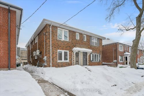 {{alt}} | Card Image