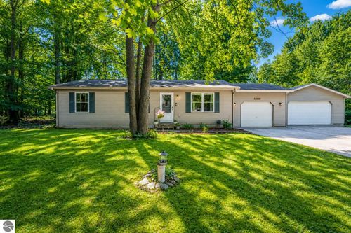 20788 White Oak Dr, Lake Ann, MI, 49650-9741 | Card Image