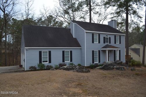 112 Southern Pines Cir, Macon, GA, 31211-6322 | Card Image