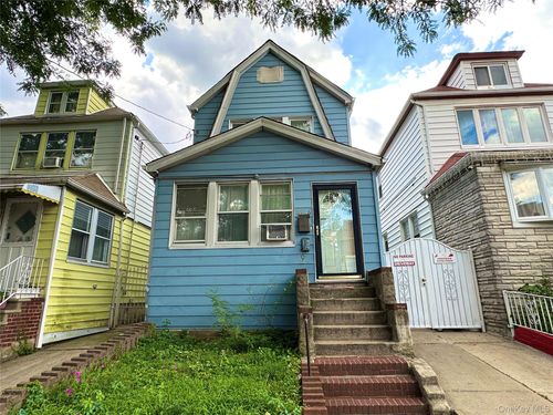 26 94th St, East Elmhurst, NY, 11369-1718 | Card Image