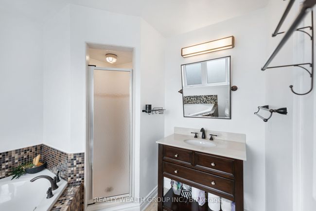 166 Sail Cres, House other with 5 bedrooms, 4 bathrooms and 4 parking in Maple ON | Image 25