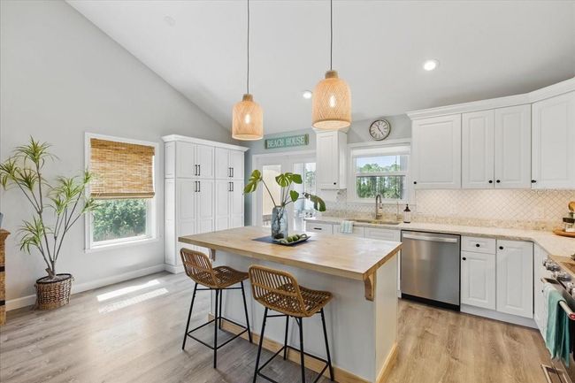 15250 Sw 100 Th Pl, House other with 2 bedrooms, 2 bathrooms and null parking in Cedar Key FL | Image 14