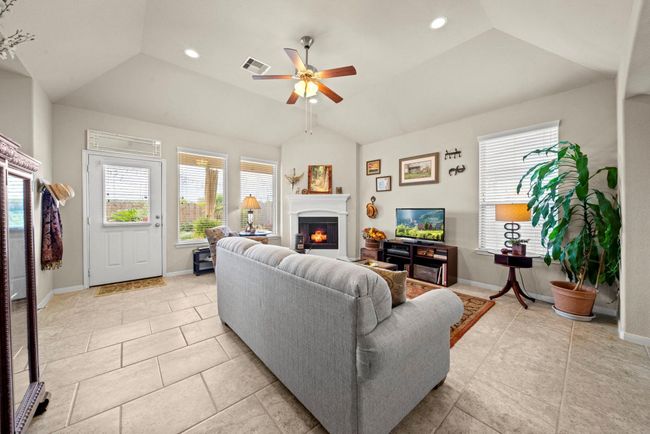 22607 Ebbets Field Dr, House other with 3 bedrooms, 2 bathrooms and 2 parking in Spring TX | Image 10