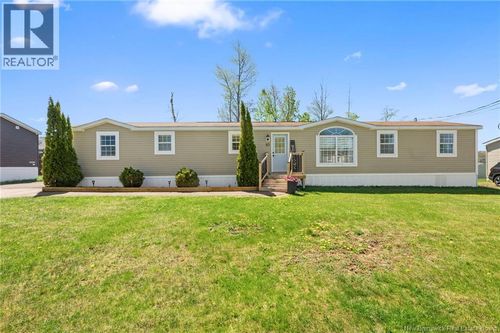 83 Tracadie Dr, Dieppe, NB, E1A8P3 | Card Image