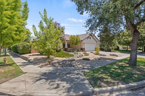 3634 N Jackie St, Visalia, CA, 93291-6534 | Card Image