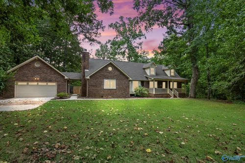 949 Manley Rd, Hazel Green, AL, 35750-7703 | Card Image
