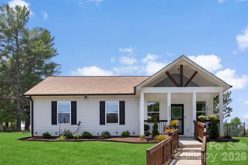 3121 Suffolk Dr, Shelby, NC, 28152-7537 | Card Image