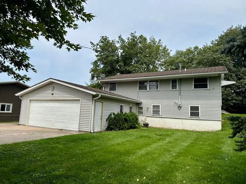 23655 415th Ave, Bellevue, IA, 52031-9330 | Card Image