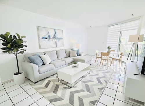 apt-535-1750 W 46th St, Hialeah, FL, 33012-2876 | Card Image