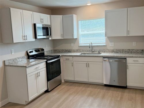 399 W Blackbourn St, Hawkins, TX, 75765-3311 | Card Image