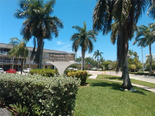 315-b-581 Blue Heron Dr, Hallandale Beach, FL, 33009 | Card Image