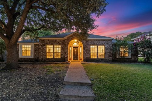 820 Charter Oak St, Allen, TX, 75002-5062 | Card Image