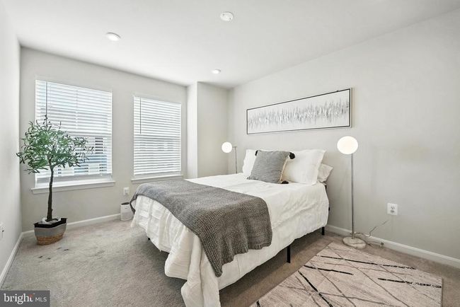 18286 Summit Pointe Dr, Townhouse with 3 bedrooms, 4 bathrooms and null parking in TRIANGLE VA | Image 23