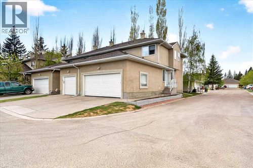 15 Cedarview Mews, Calgary, AB, T2W6H8 | Card Image