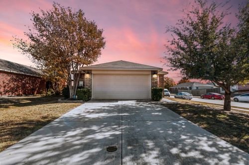 9000 Quarry Ridge Trl, Fort Worth, TX, 76244-5198 | Card Image