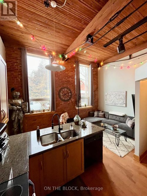 113-26 Ontario Street, Guelph (St. Patrick's Ward), ON, N1E7K1 | Card Image