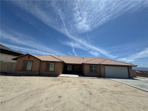 16499 Apple Valley Rd, Apple Valley, CA, 92307-1239 | Card Image