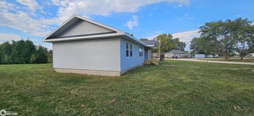 301 S Taylor St, Kellerton, IA, 50133-3416 | Card Image